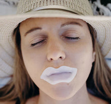 Load image into Gallery viewer, ToGoSpa Lips- Coconut Lips